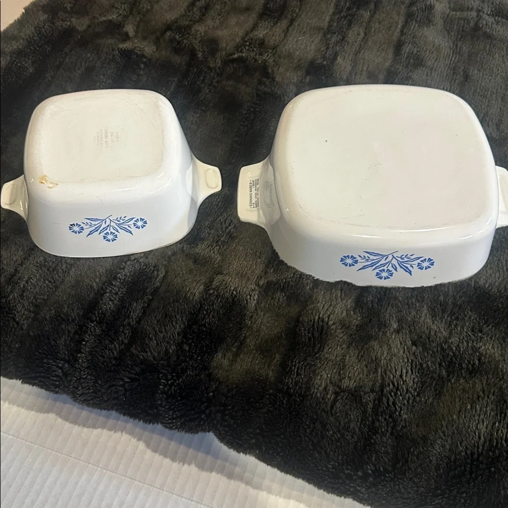 Vintage set CorningWare White & Blue Floral Baking Dishes 1 quart & smaller one